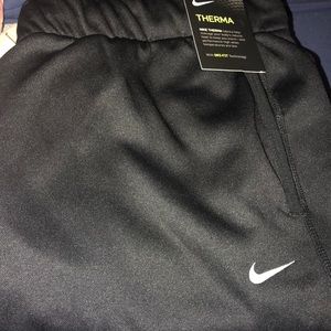 Women’s Nike Therma Pants